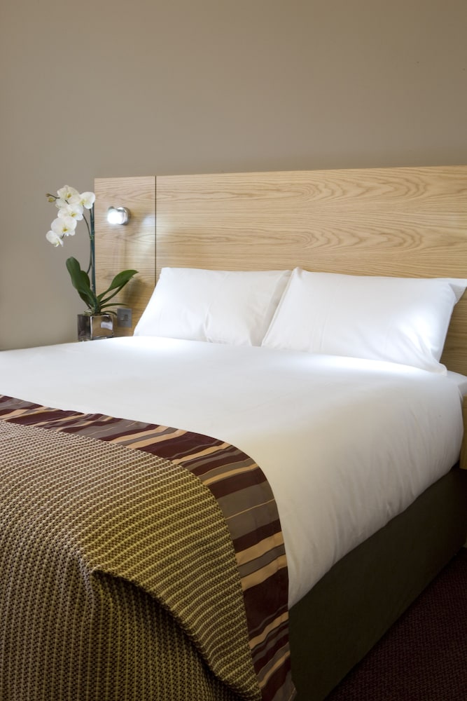 Leonardo Hotel Derby 17/72