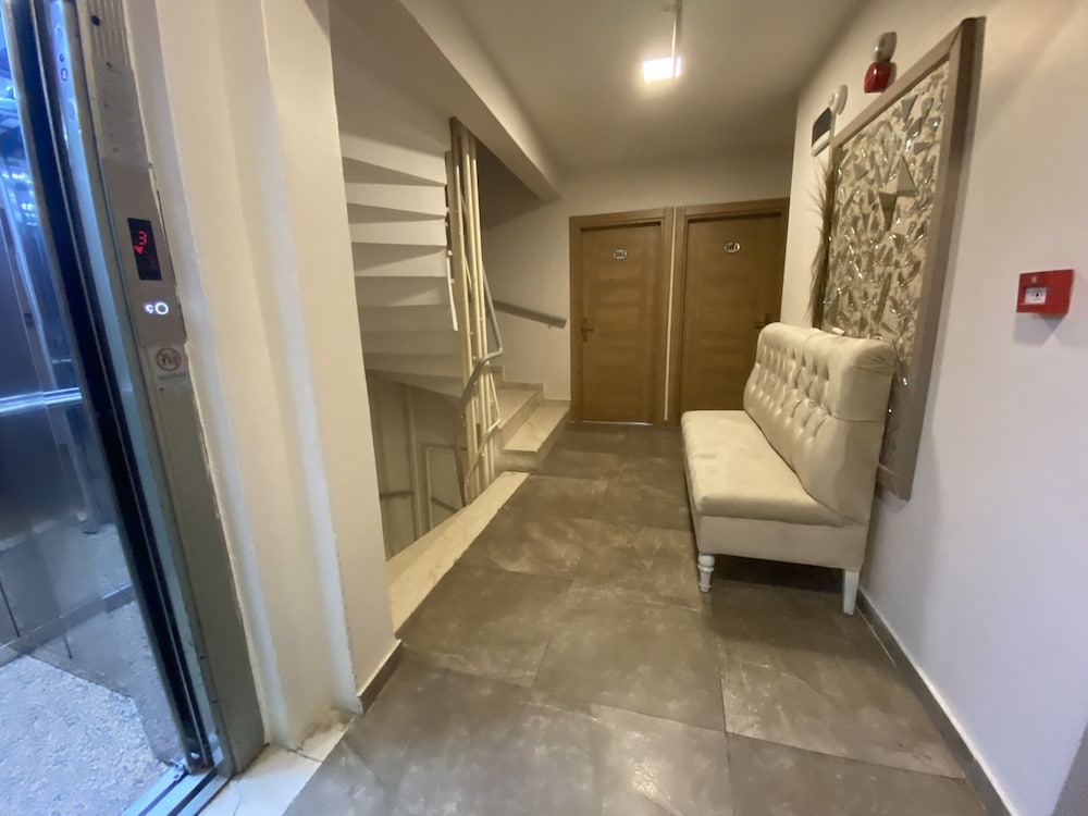 Polanin Hotel Istanbul 30/50