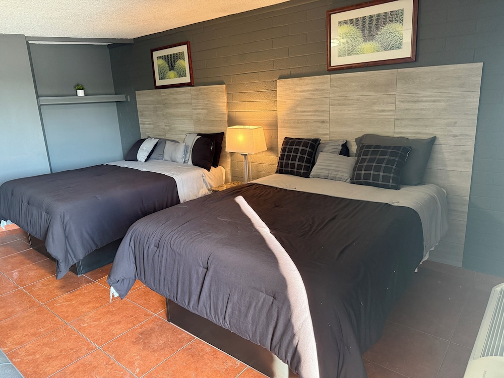 Rawls Motel Near Phoenix Airport 5/50