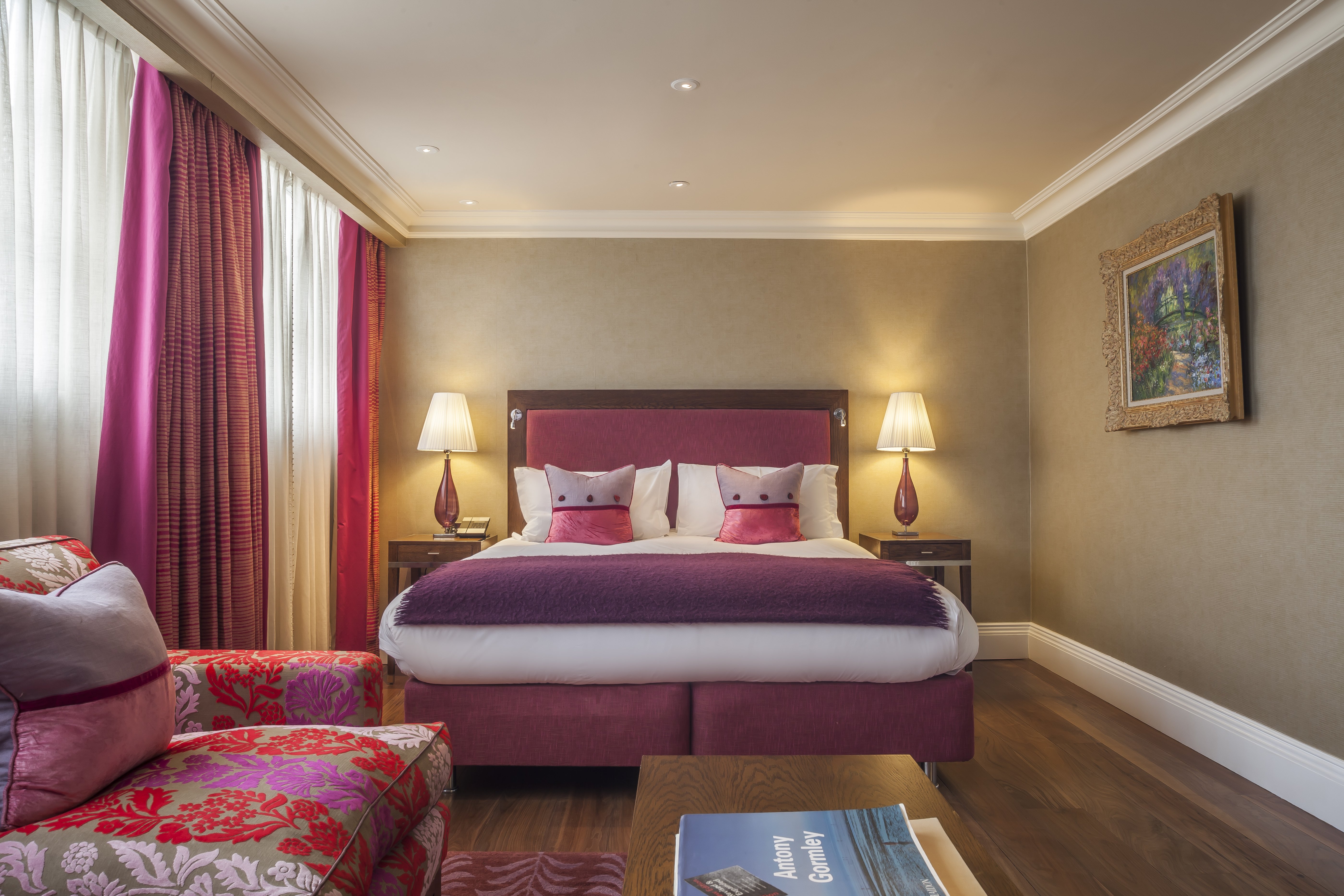 Roseate Executive Suite