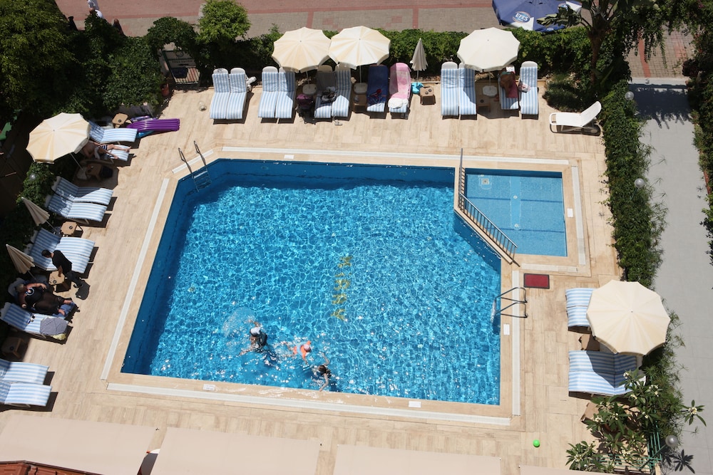 Miray Hotel 48/70