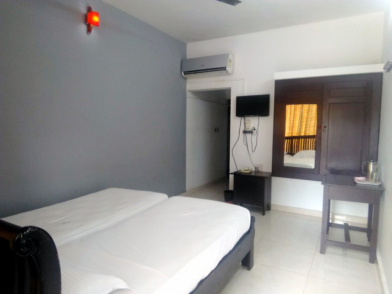 CLAFOUTI BEACH RESORT 9/20