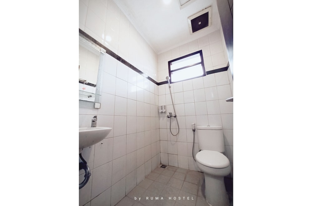 RUMA Hostel 41/43