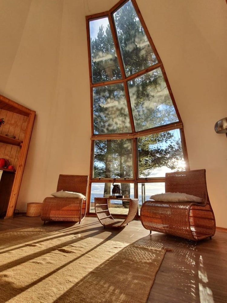 Magma Lodge Pucon 6/22