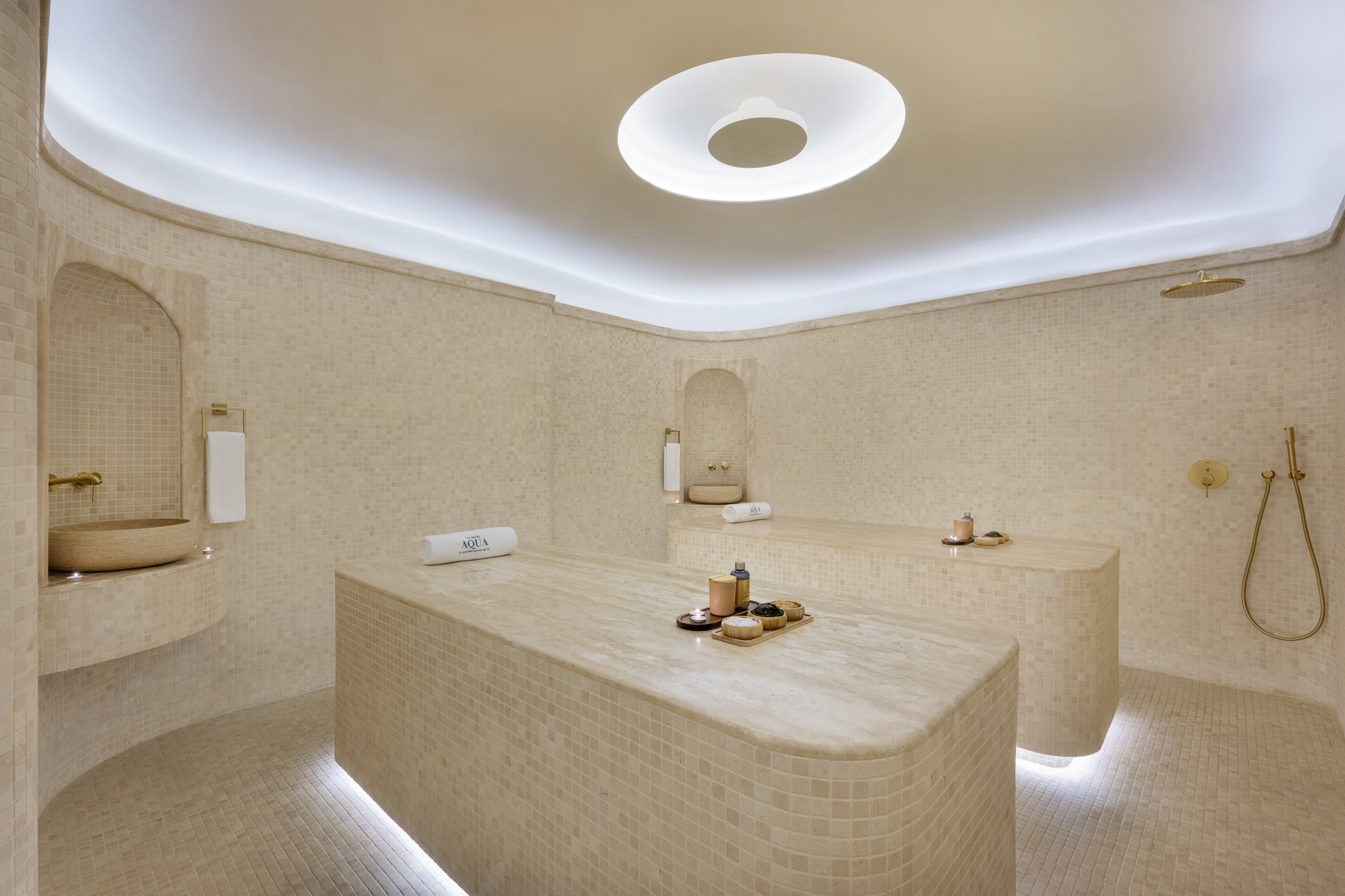 Voco Doha West Bay Suites 100/100