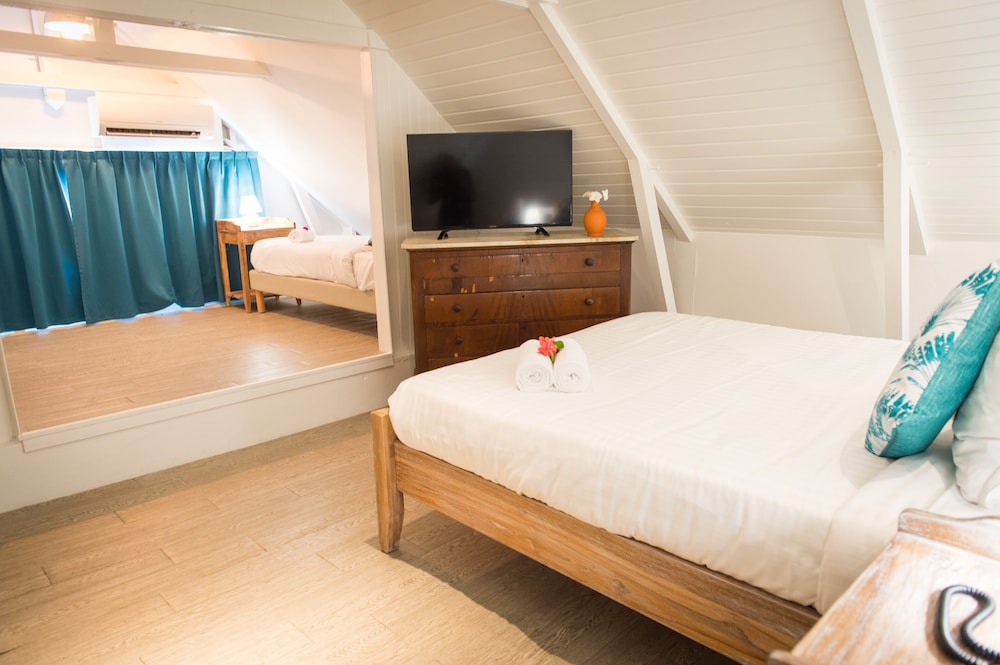 Hotel Fregate Bleue 36/72