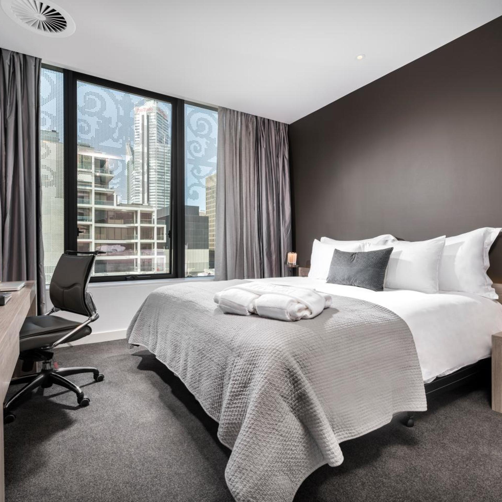Contemporary, King Bed