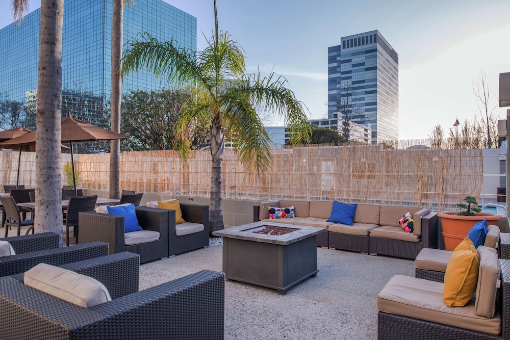 DoubleTree by Hilton Hotel LAX - El Segundo 45/84