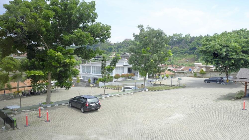 Kuraya Hotel Residence 42/50