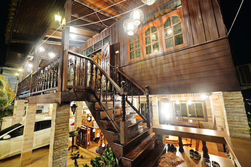 Huan Kawin Hostel Photography Gallery 33/50