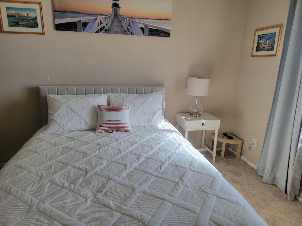 Havana, Queen Bed