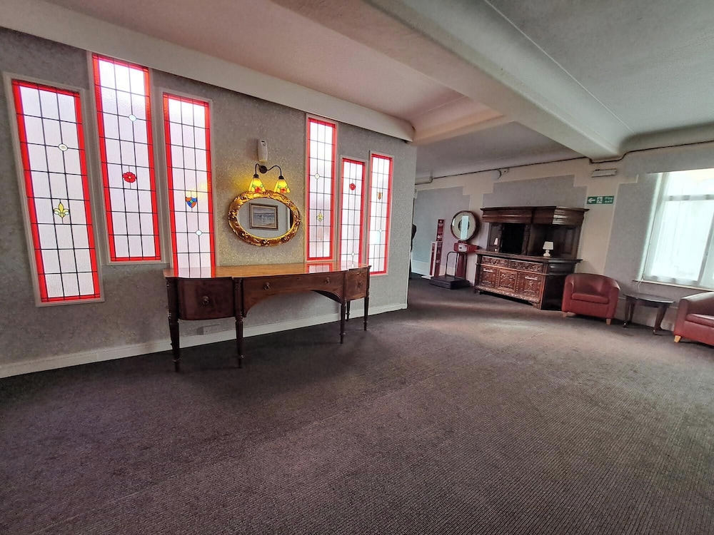 Scarisbrick Hotel Southport 48/63