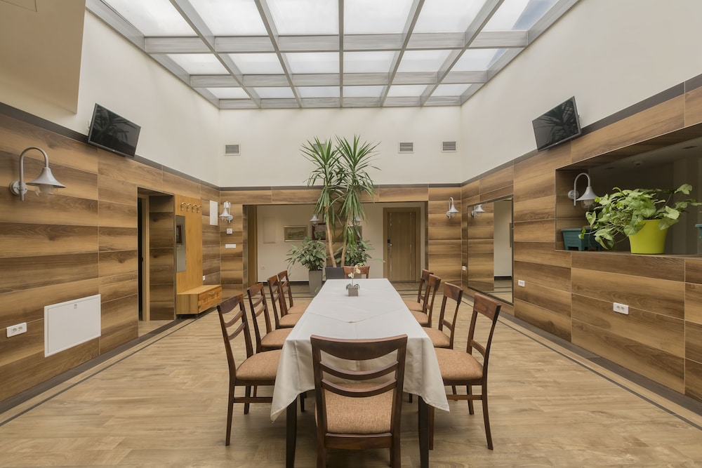 Hotel Lirak 43/50