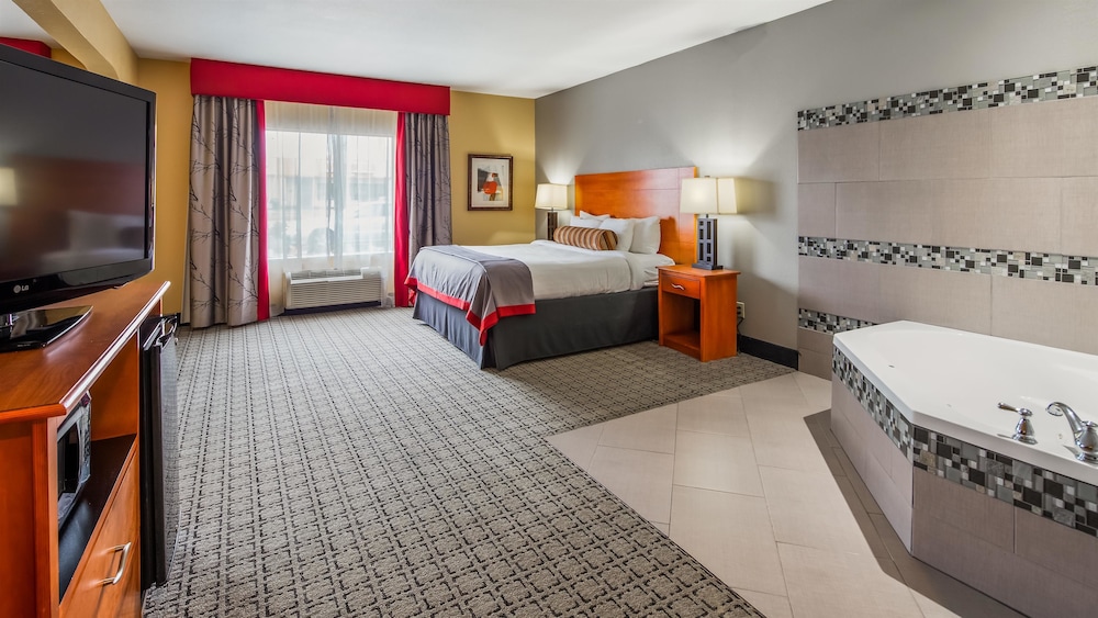 Best Western Plus Jackson Downtown-Coliseum 10/33