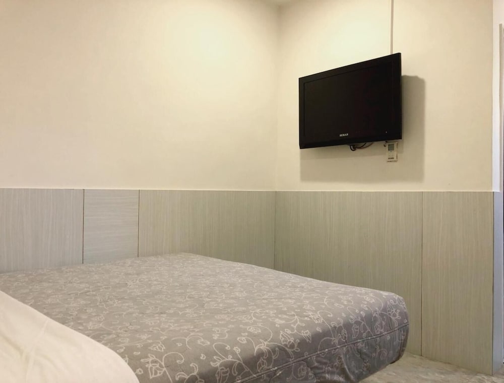 Ruei Gung Business Hotel 12/48