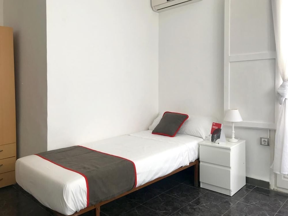 Hostal El Patio de la Luna by Vivere Stays 15/45
