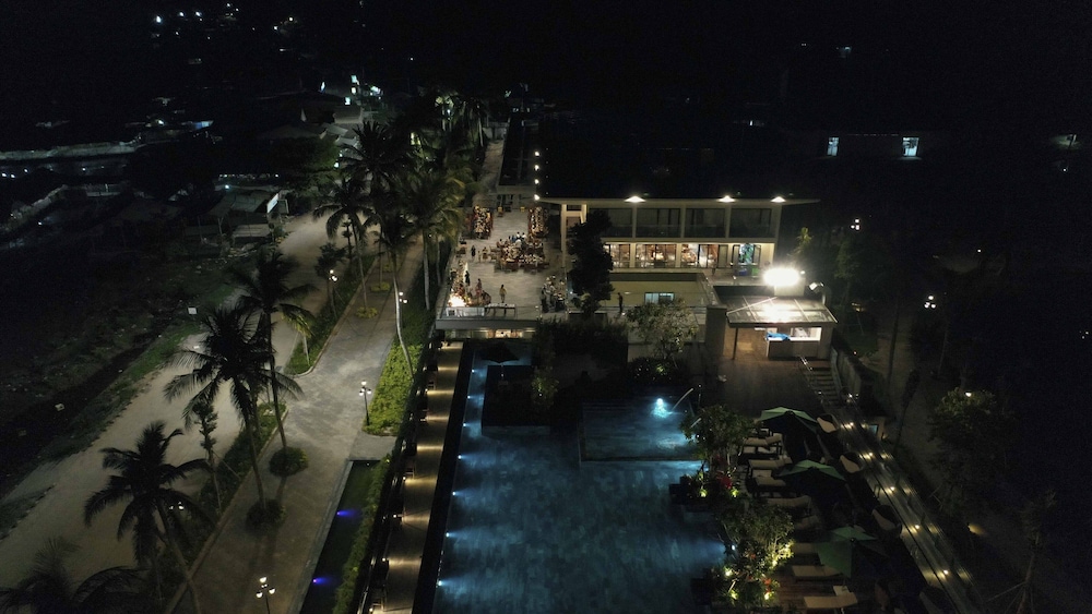 Cocoland River Beach Resort & Spa 3/50