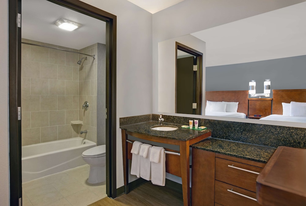 Hyatt Place Jackson/ Ridgeland 18/68
