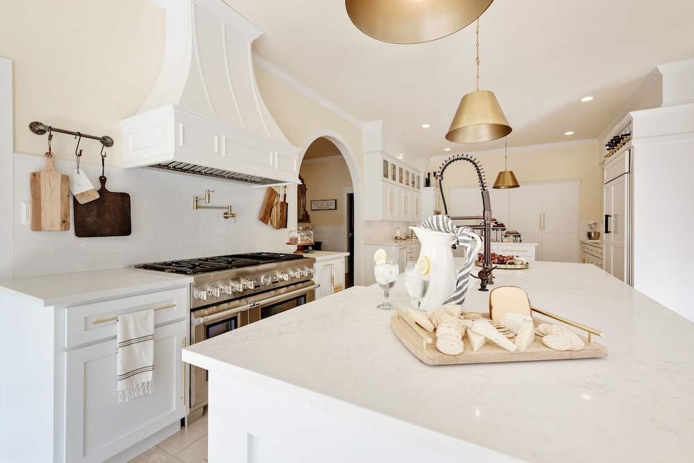 The Plantation House Boutique Inn 5/50