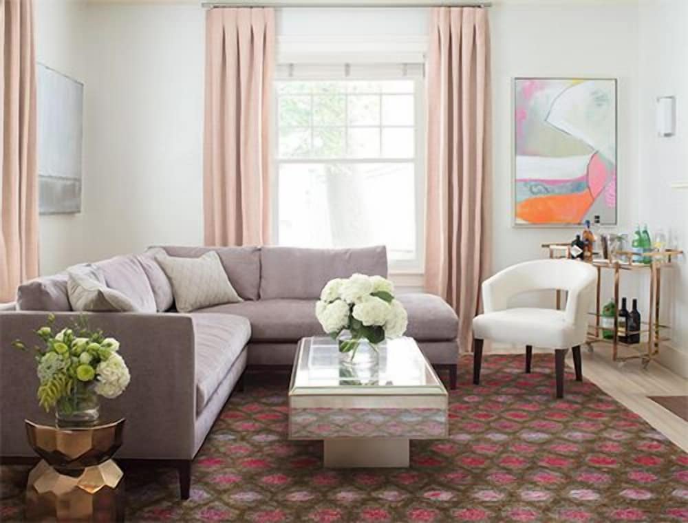 33 Main - An Annie Selke Luxury Lodging Experience 12/21