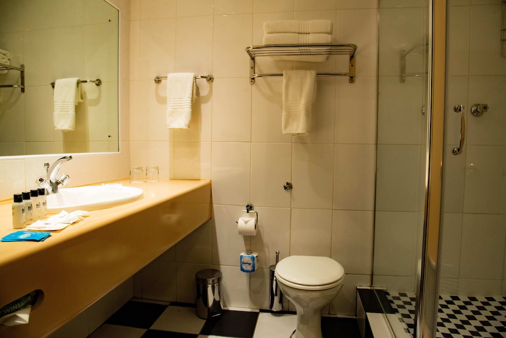 Bon Hotel Bloemfontein Central 56/60