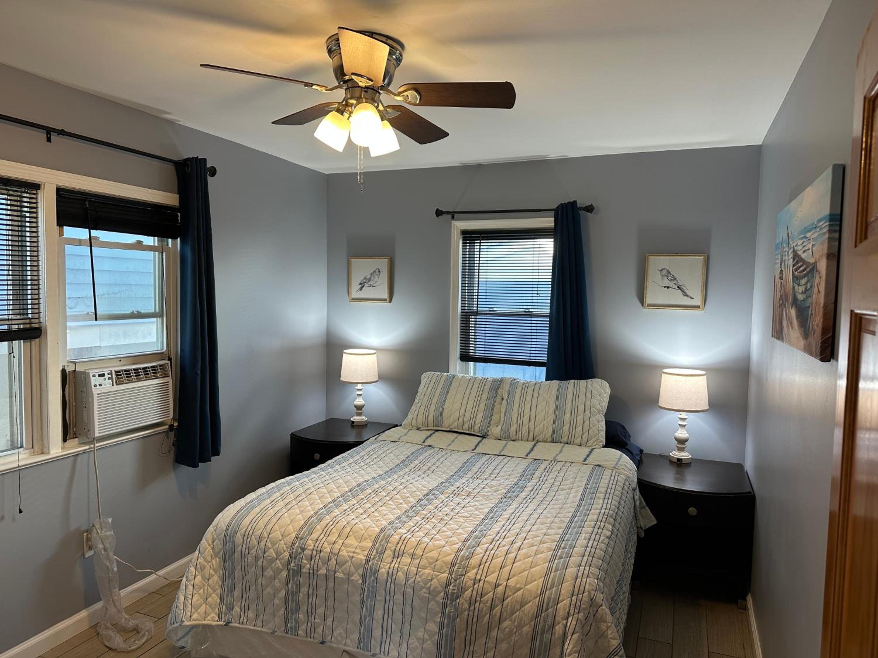 2 Bedrooms, House