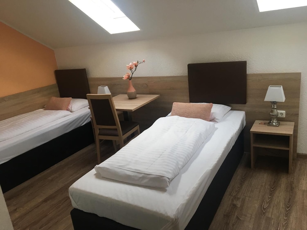 Central Hotel Duisburg 20/34