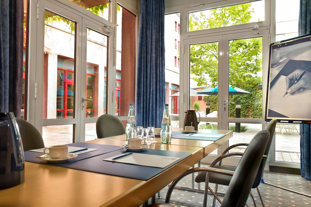 TRYP BY WYNDHAM HALLE 28/31
