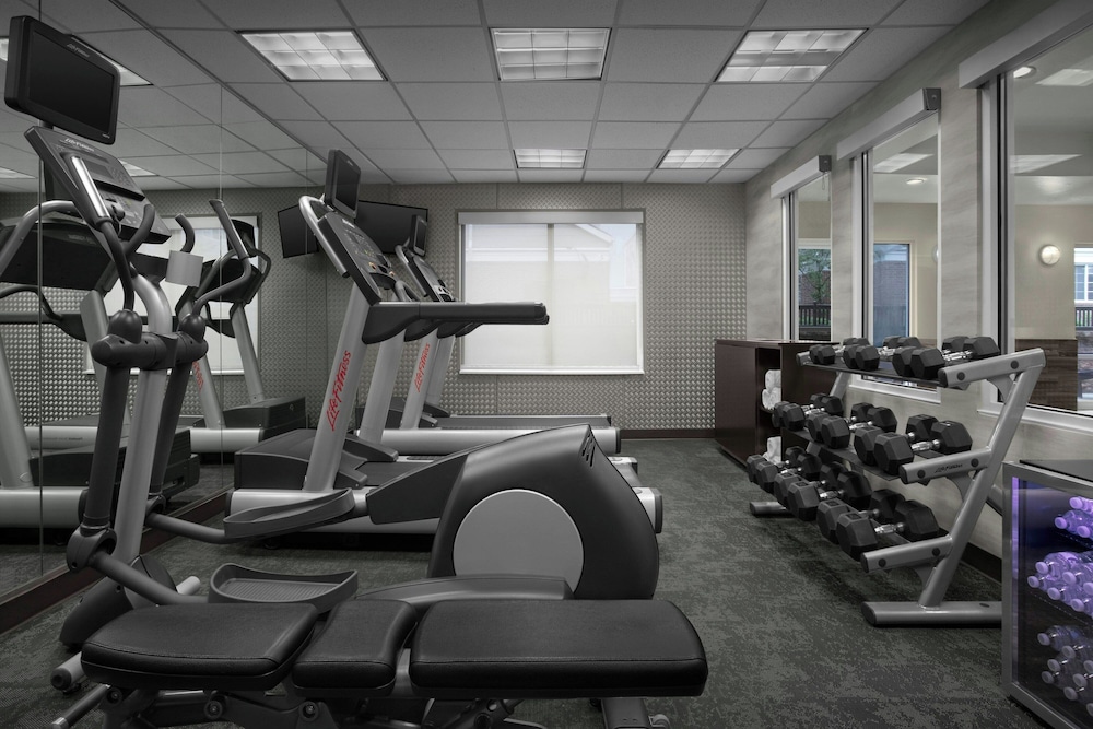 Fairfield Inn and Suites Rogers 30/56
