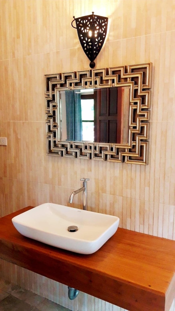 Laura's Guest House Samui 54/54