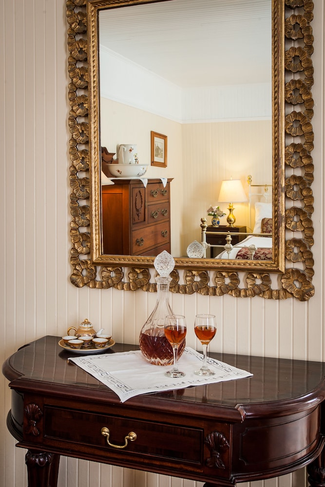 Calistoga Wine Way Inn 36/40