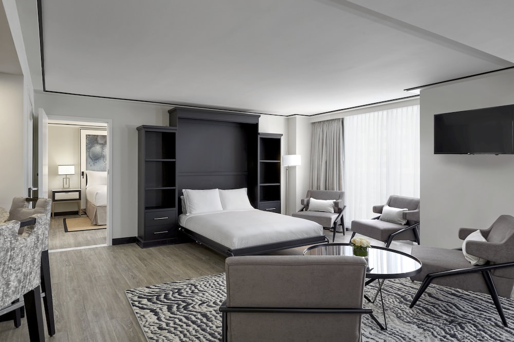 Loews Miami Beach Hotel – South Beach 25/78