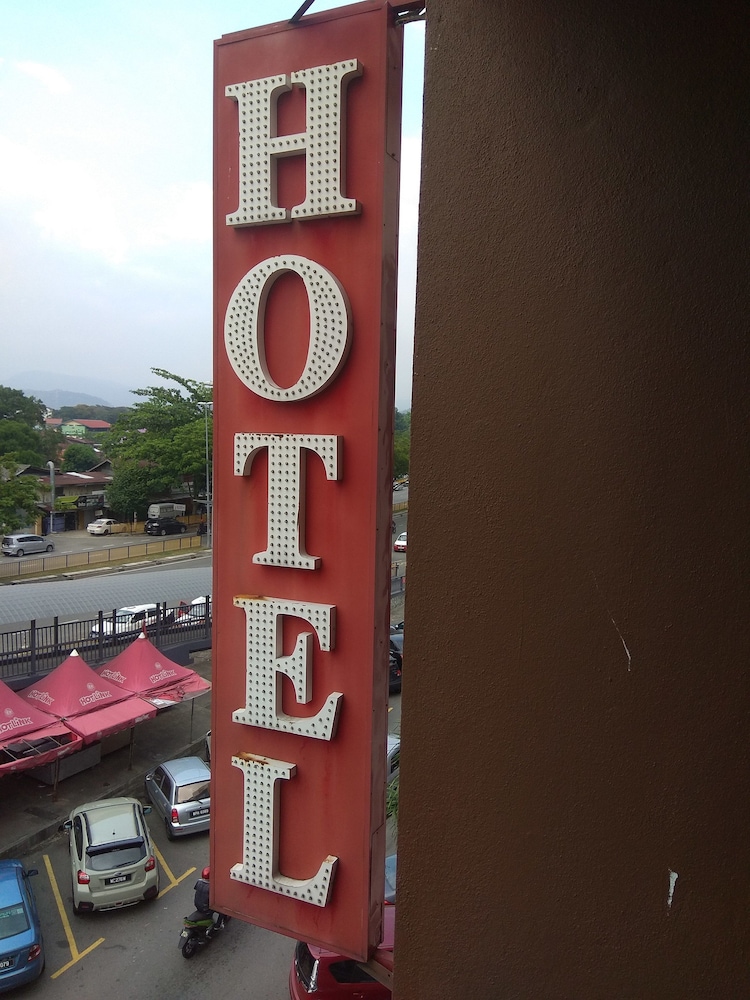 Fast Hotel Idaman Near To IIUM KL 68/75