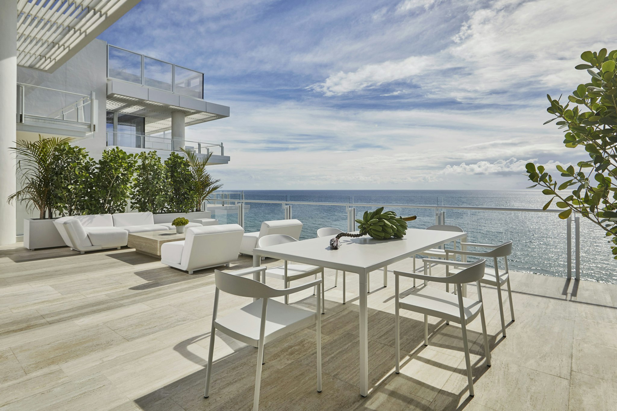 Four Seasons Hotel At The Surf Club 38/56
