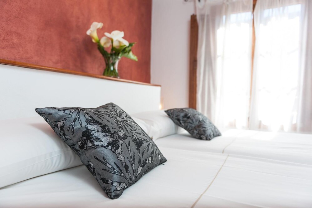 Petit Hotel Can Simo 19/35