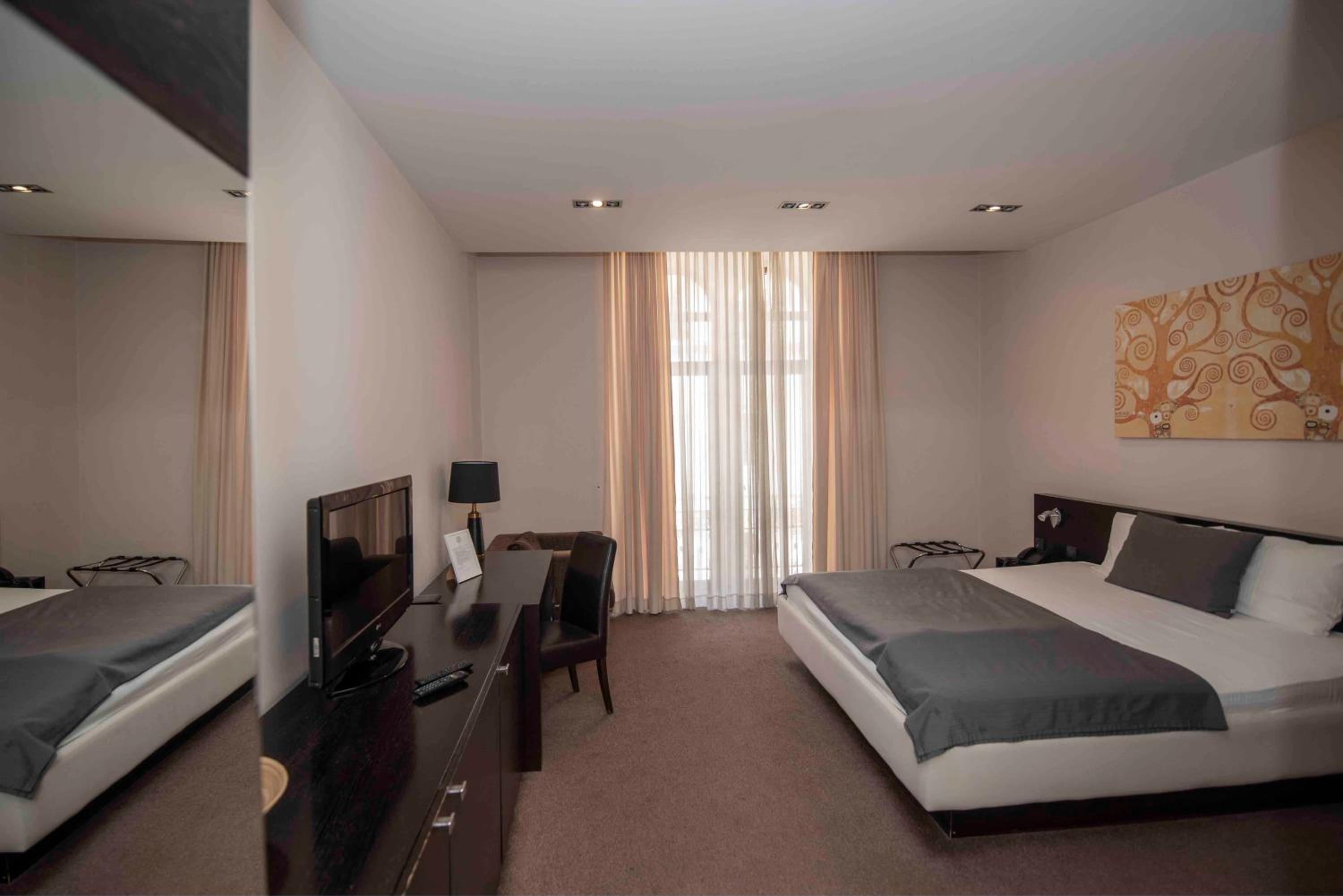 Hotel Platani 22/55