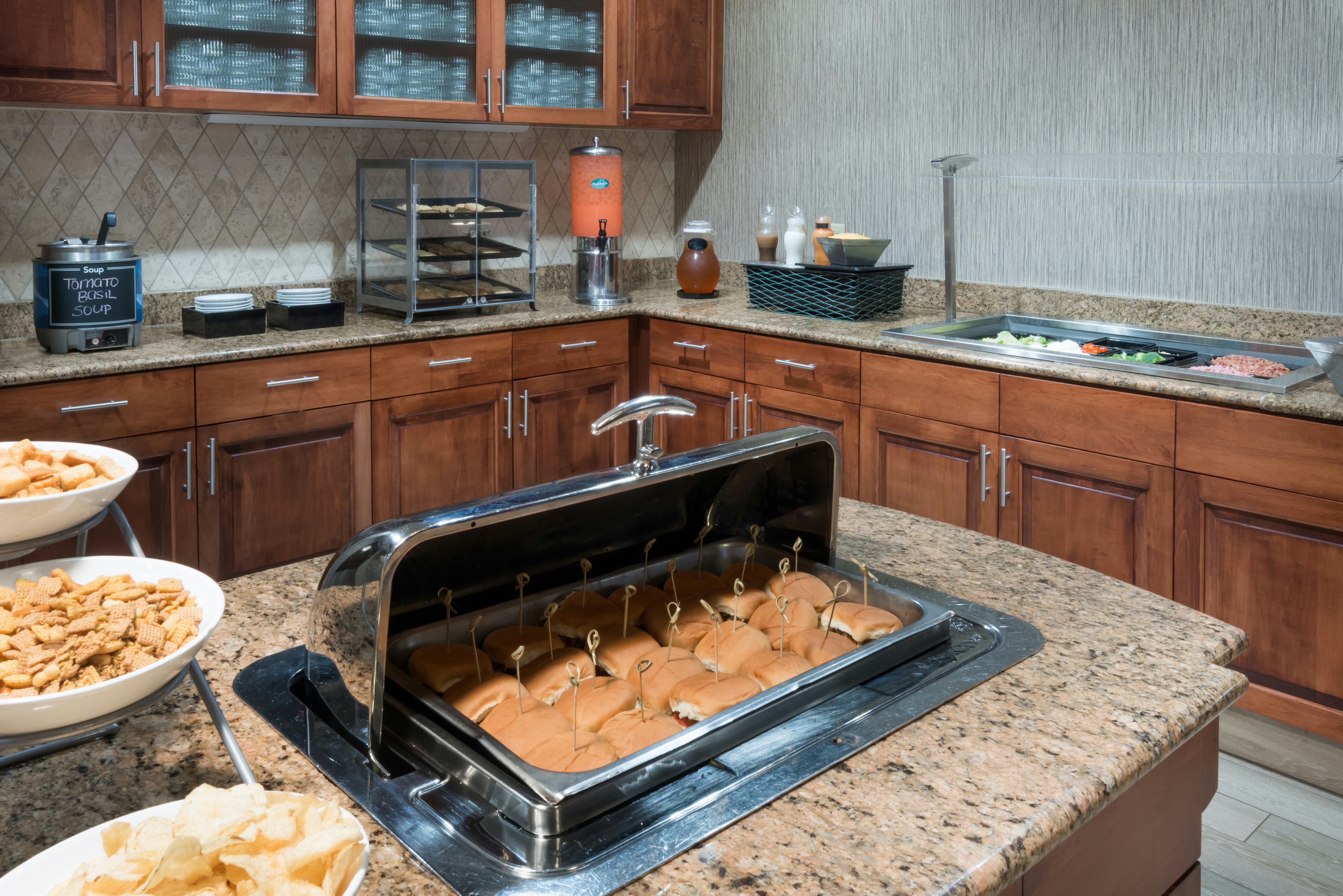Homewood Suites by Hilton Cleveland-Beachwood 14/49