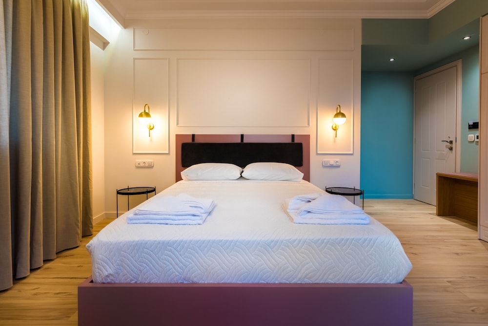 Allure Central Boutique Hotel 7/26