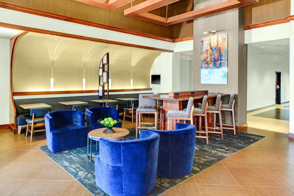 Lobby at Hyatt Place Louisville East, LOUISVILLE - KY