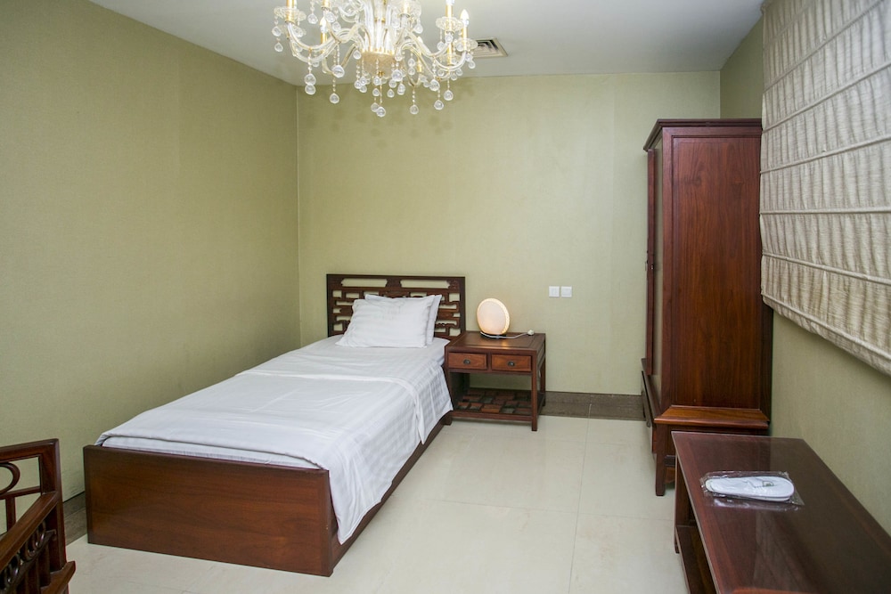 Lagos Oriental Hotel 32/74