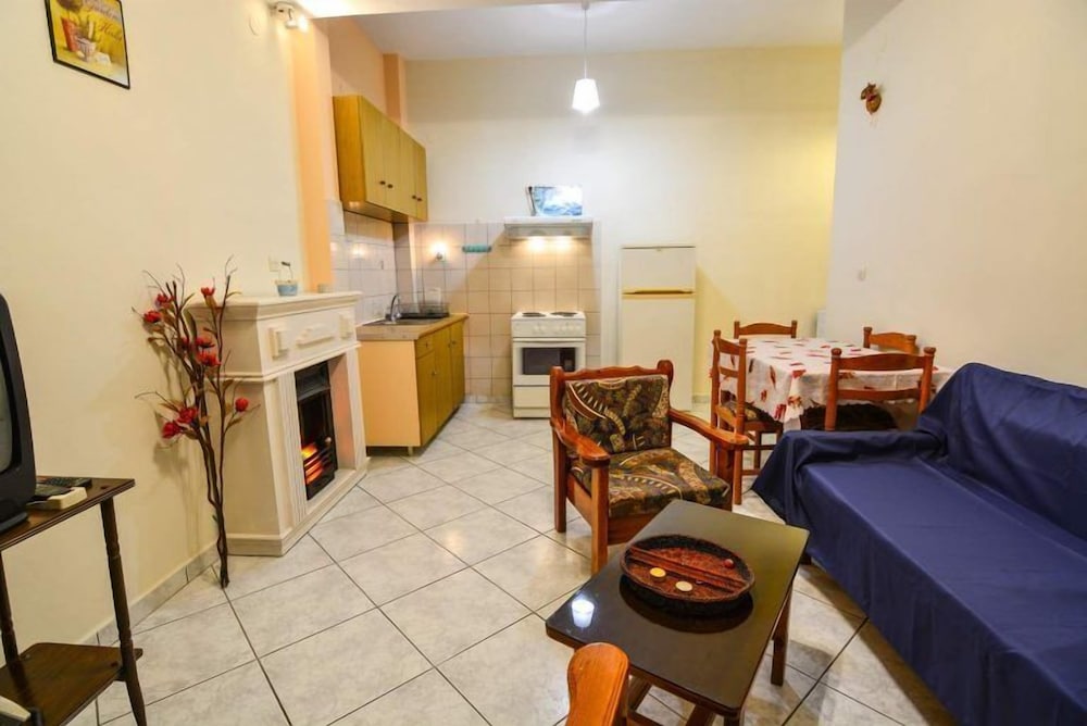 White Villa 30/50