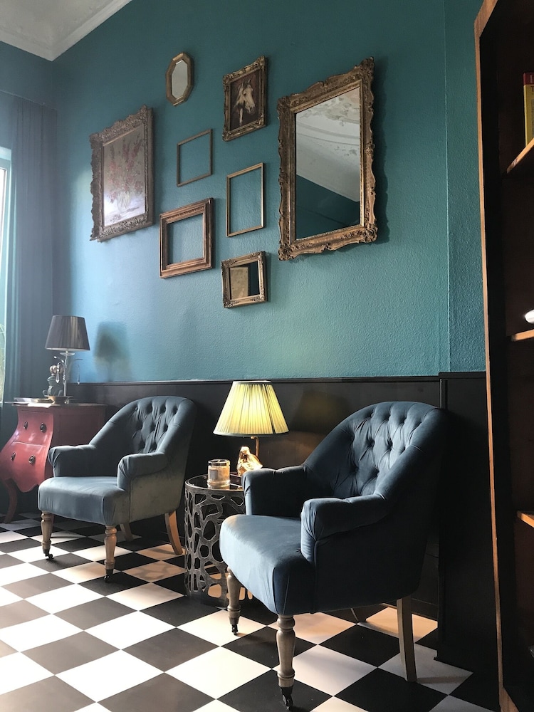 Hotel Mystique 28/50