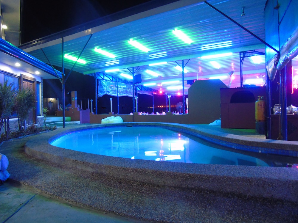 Blue Rock Beach Resort 29/67