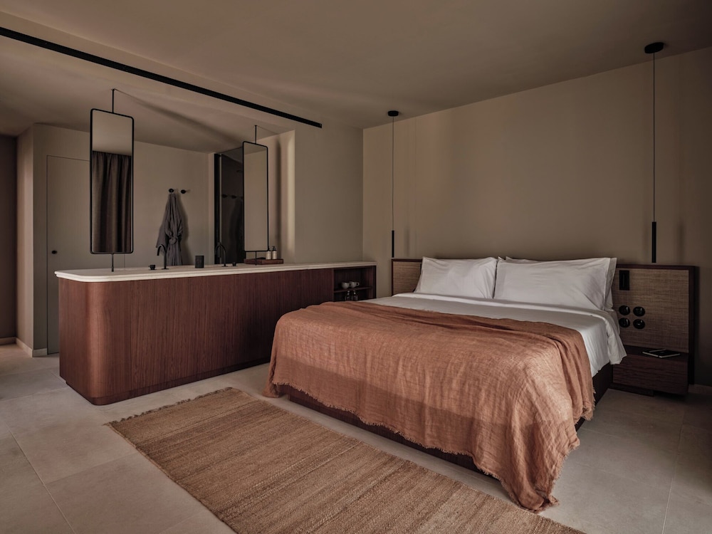 CLASSIC, DOUBLE BED, OCEAN VIEW