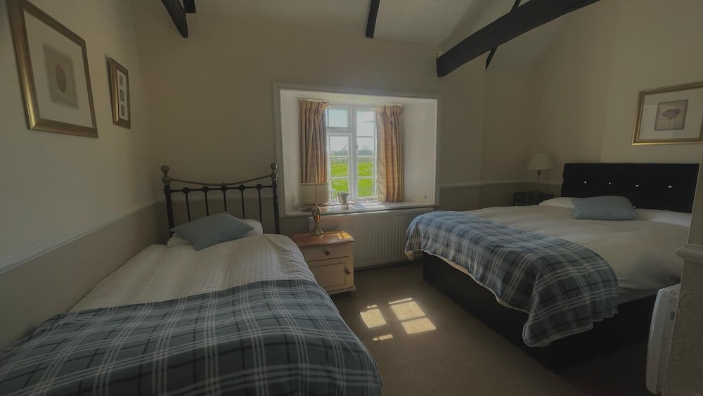 The Sibson Inn Hotel 7/50