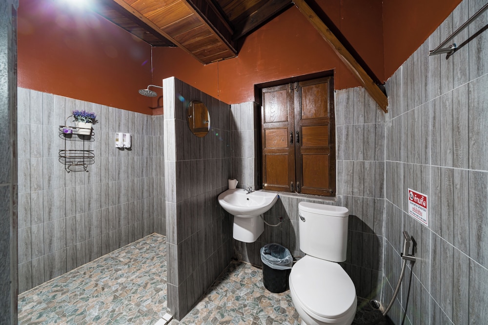 Athithara Homestay 64/68