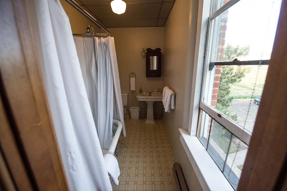 Balch Hotel 13/50
