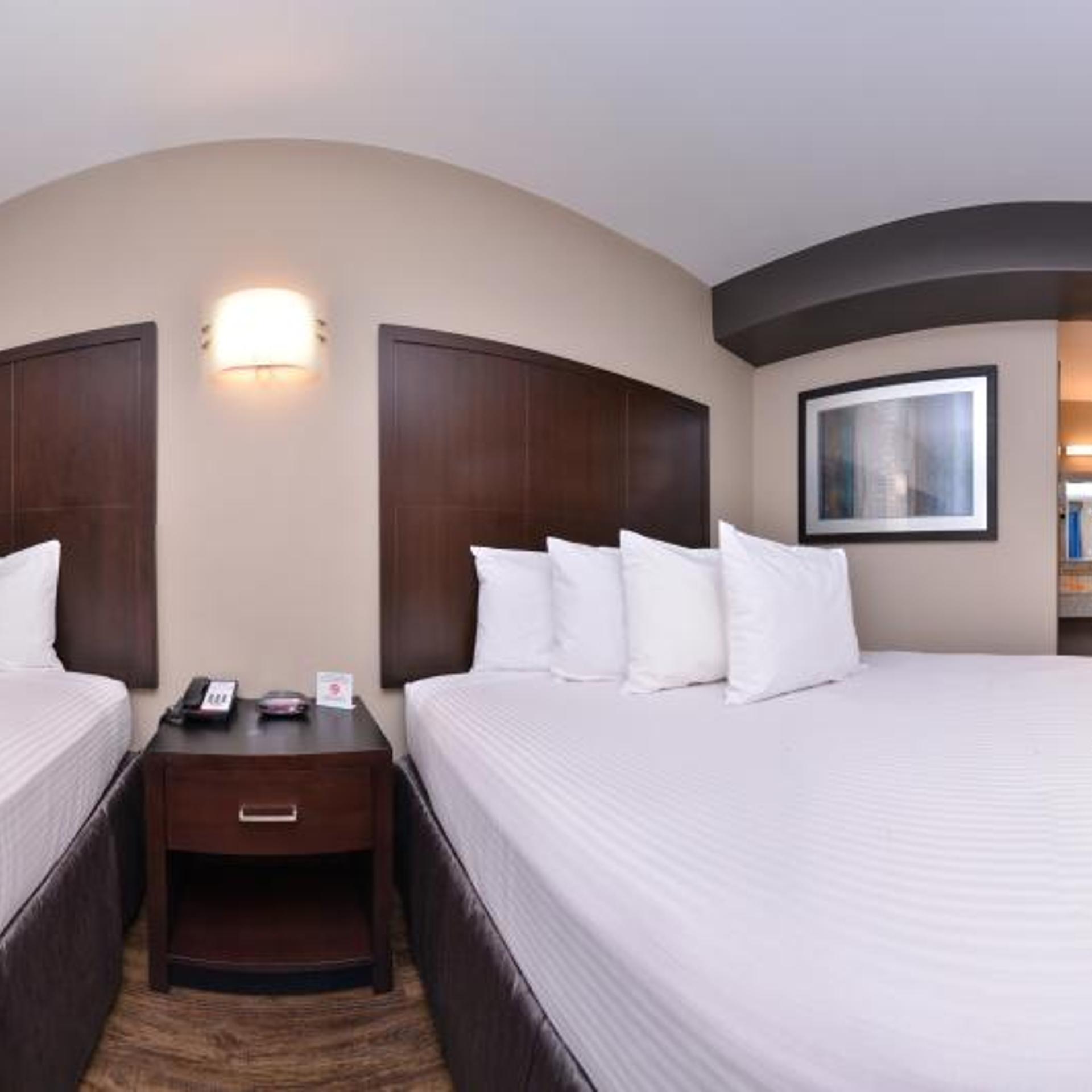 Tarzana Inn 14/22