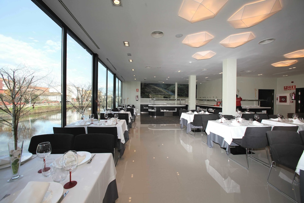 HOTEL CARDENAL 20/30