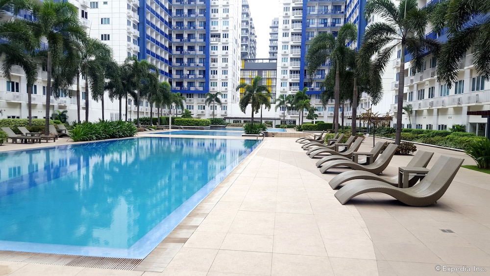 Oceanblue Manila Condotel Sea Residences 20/21